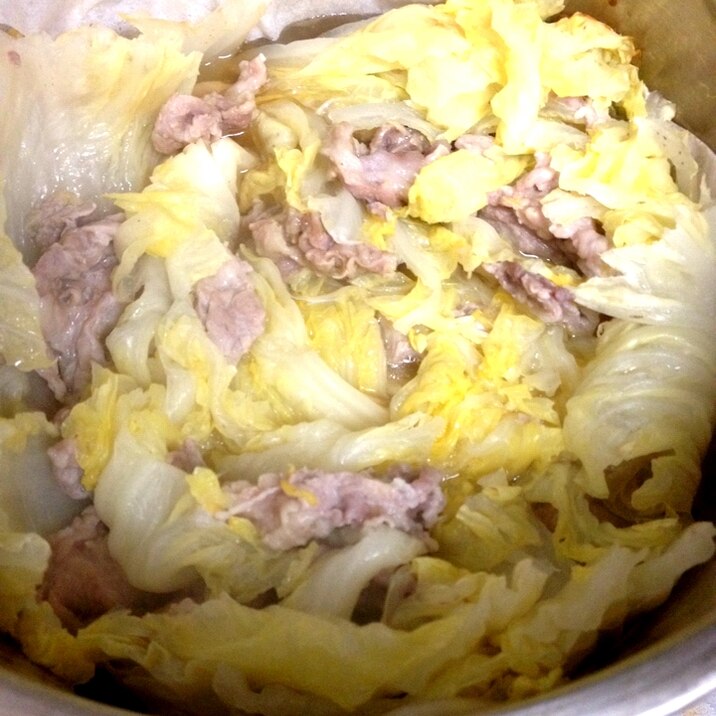 圧力鍋で塩豚と白菜のとろとろ煮込み